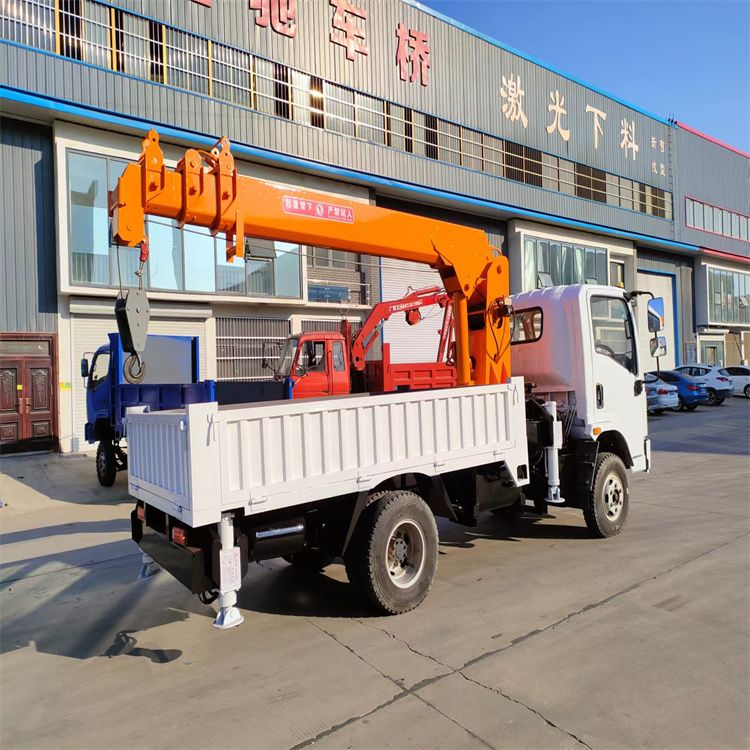 车城乡三轮随车吊定制 农用改装机自备吊中瑞长期出售